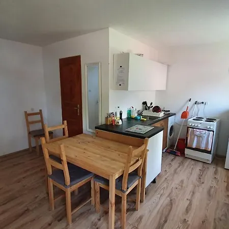 Дом отдыха Littlepanther Balaton Балатонфёльдвар